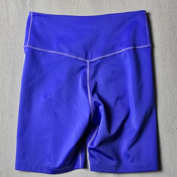 Nike Dri-FIT Women's Blue Compression Shorts Size S Performance Activewear - Picture 2 of 13